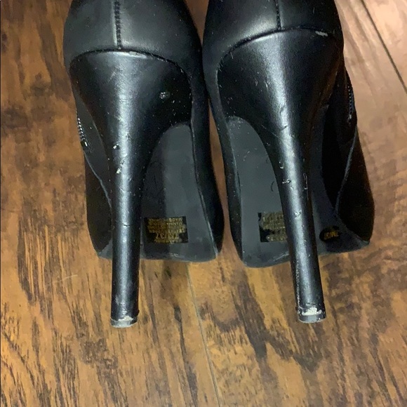 Black Jessica Simpson Booties - Picture 3 of 5